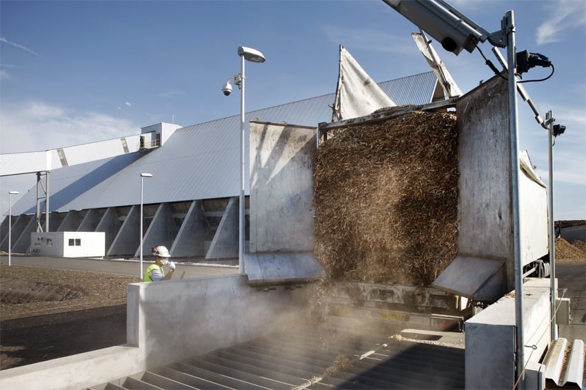 La biomasse est dessablée et broyée avant d’être valorisée comme combustible dans la chaudière. (©Phototheque VEOLIA - Rodolphe Escher)