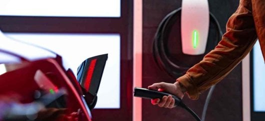 Recharge d'une Tesla