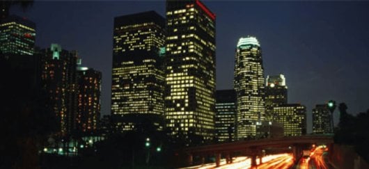 Immeubles allumés la nuit