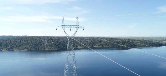 Ligne électrique à Ceclavín en Espagne