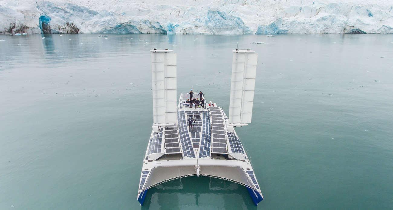 Première mondiale : la traversée de l'Arctique en bateau à propulsion  solaire