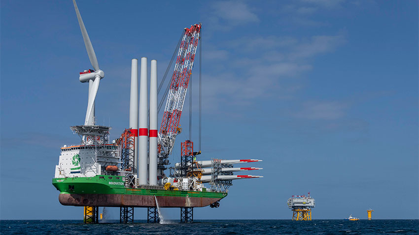 4 premières éoliennes du parc offshore de Fécamp