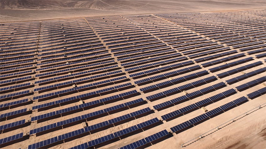Bien que les coûts de production du solaire photovoltaïque soient réputés particulièrement bas au Chili, EDF ne souhaite pas communiquer sur ces données. (©EDF)